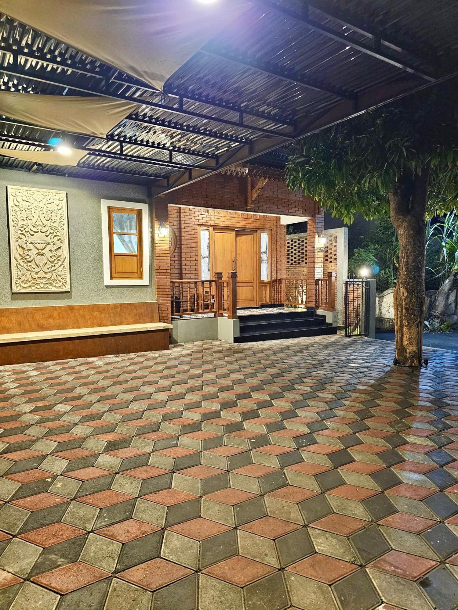 Omah Tabon Jogja - Close To Malioboro Yogyakarta Exterior photo